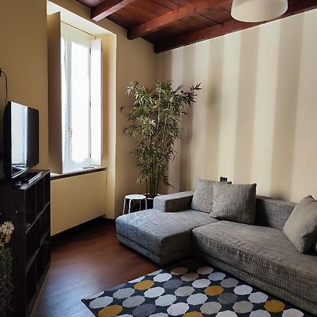 Daisy Apartment In Centro A Como Buitenkant foto