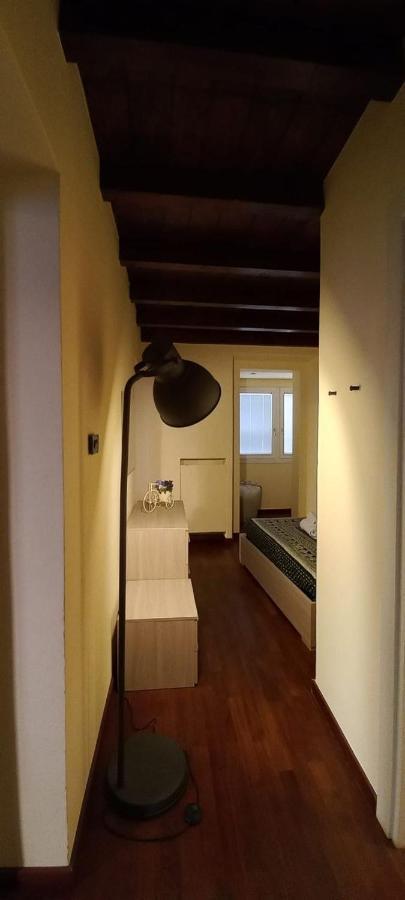 Daisy Apartment In Centro A Como Buitenkant foto