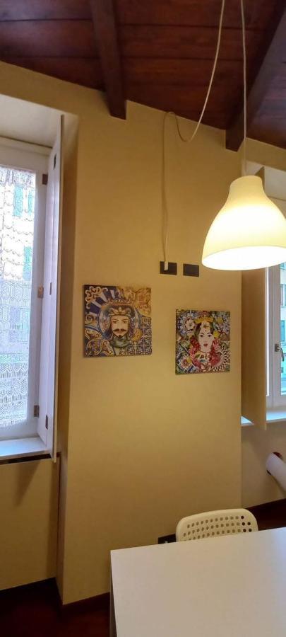 Daisy Apartment In Centro A Como Buitenkant foto