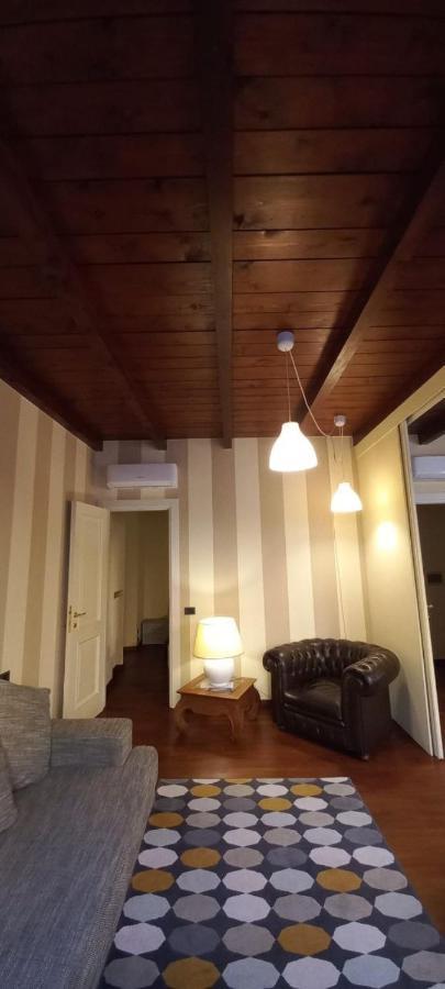 Daisy Apartment In Centro A Como Buitenkant foto